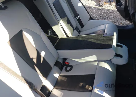 2022 BMW M3 Competition xDrive z USA, uszkodzony, nr VIN WBS43AY06NFM20412